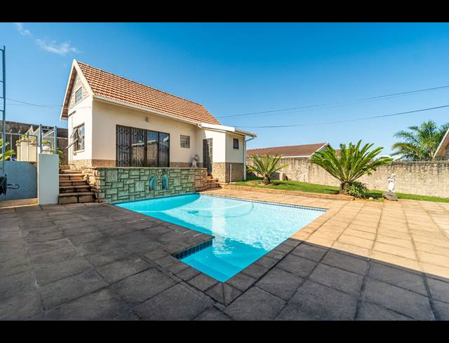 3 BEDROOM HOUSE FOR SALE IN BLUFF